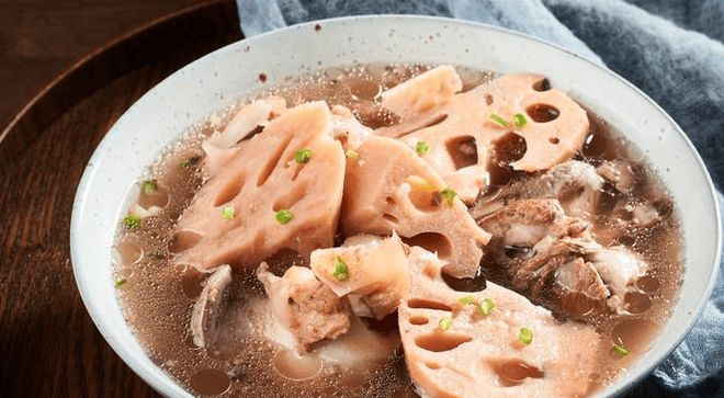 吃3样、防3样、忌”调整饮食安稳入秋CQ9电子平台入口明日出伏牢记 “(图10)